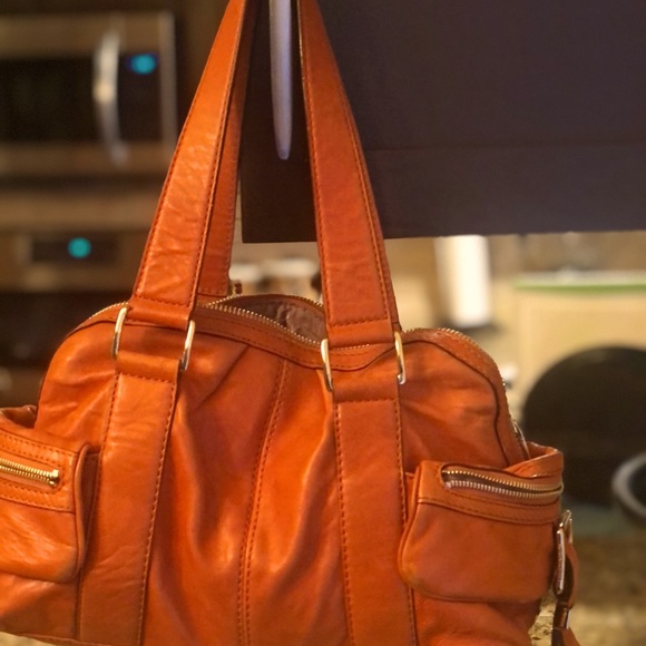 A orange leather Michael korse bag - Picture 1 of 3